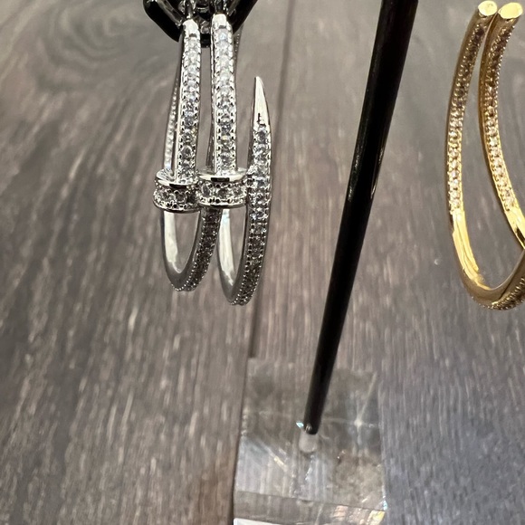 Bundle Deal 18K White and Yellow Gold Plated Nail earrings. Comes with 2 pair - Picture 4 of 6